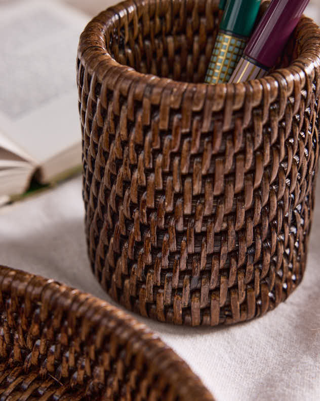 Premium Brown Rattan Pen Pot - Image 3
