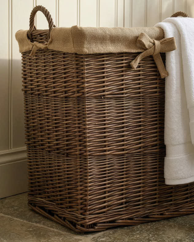 Wicker Storage Basket with Hessian Lining - Image 3