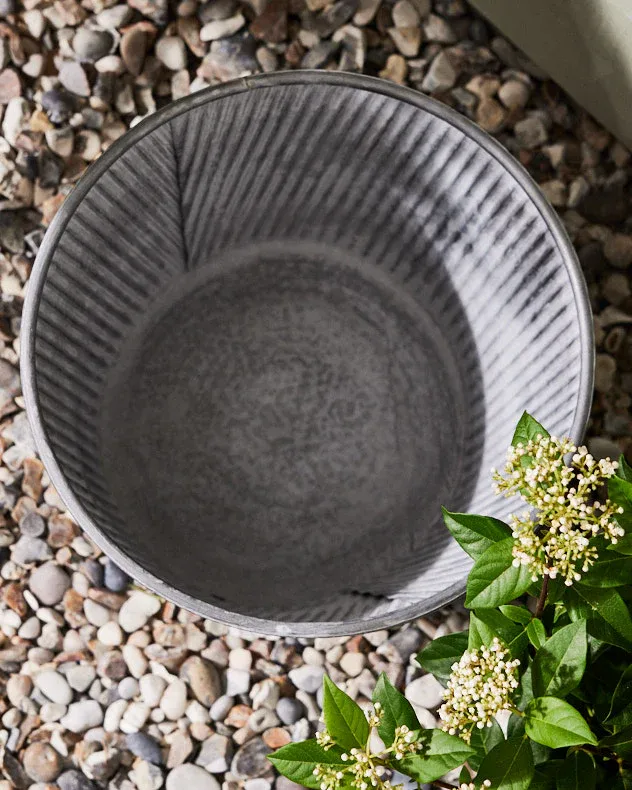 Ribbed Metal Planter Bucket - Image 5