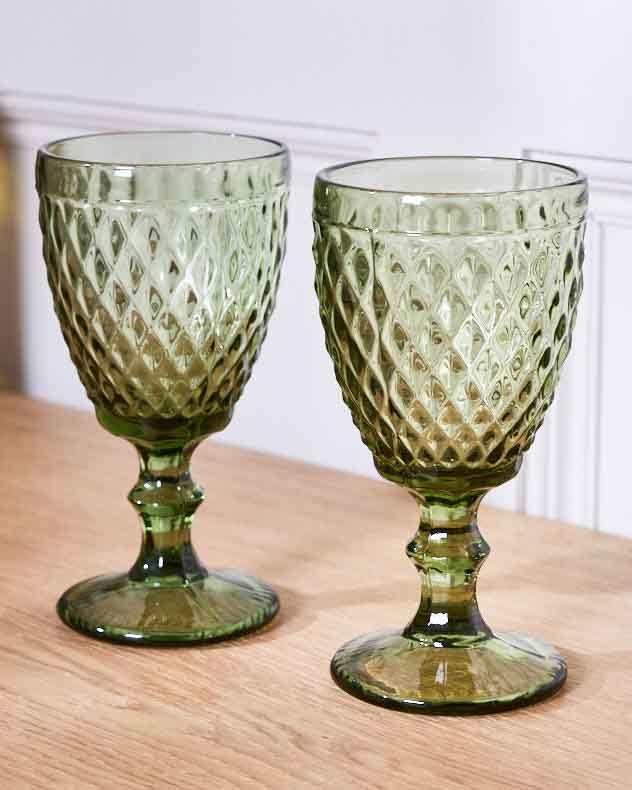 Rococo Green Wine Goblet - Image 3