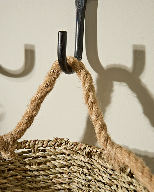 Rope Finish Seagrass Wall Baskets - Image 4