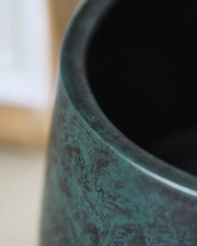 Saka Green Rounded Planter - Image 2