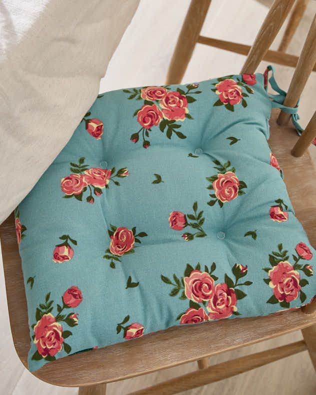 Set of 2 Blue Rose Indoor Seat Pads - Image 2