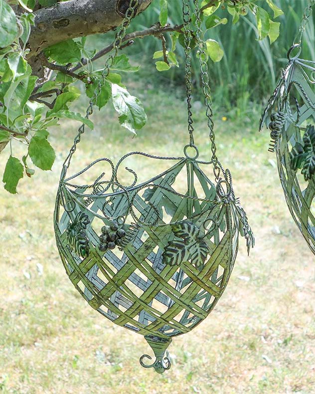 Set of 2 Green Vintage Hanging Baskets - Image 2