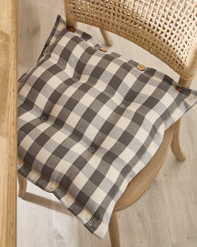 Set of 2 Grey Gingham Indoor Seat Pads - Image 2