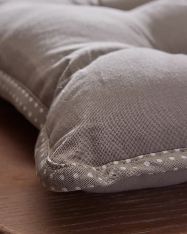 Set of 2 Grey Love Birds Seat Pads - Image 5