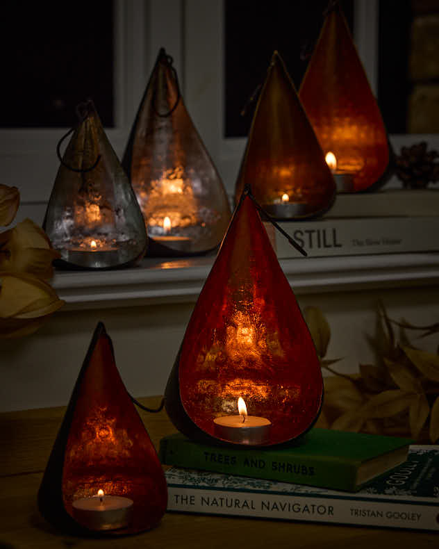 Set of 2 Teardrop Candle Holders - Image 3