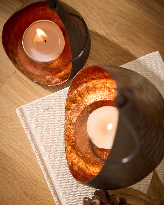 Set of 2 Teardrop Candle Holders - Image 7
