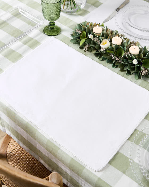 Set of 2 White Marseille French Knot Fused Placemats - Image 3