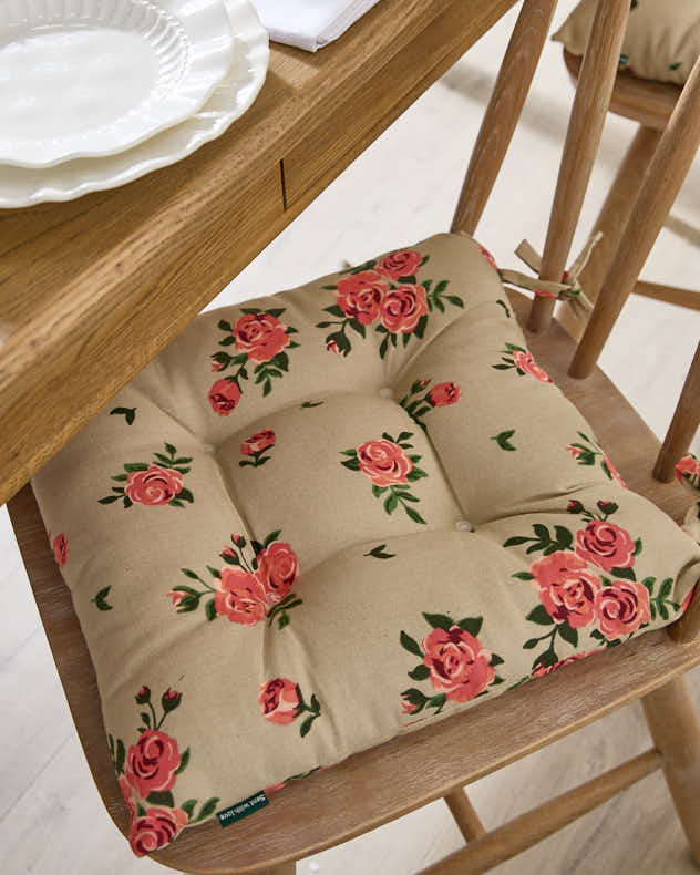 Set of 2 Vintage Rose Indoor Seat Pads - Image 2