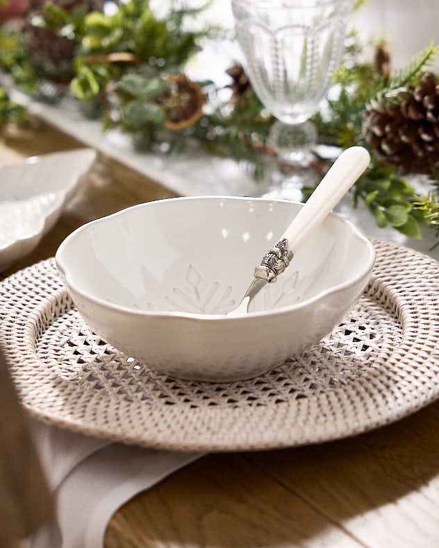 Set of 2 White Snowflake Bowls - Image 3