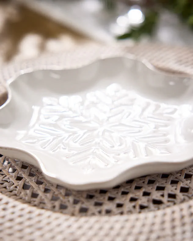 Set of 2 White Snowflake Side Plates - Image 2