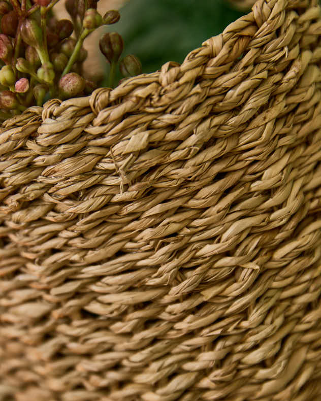 Set of 2 Woven Hanging Baskets - Image 4