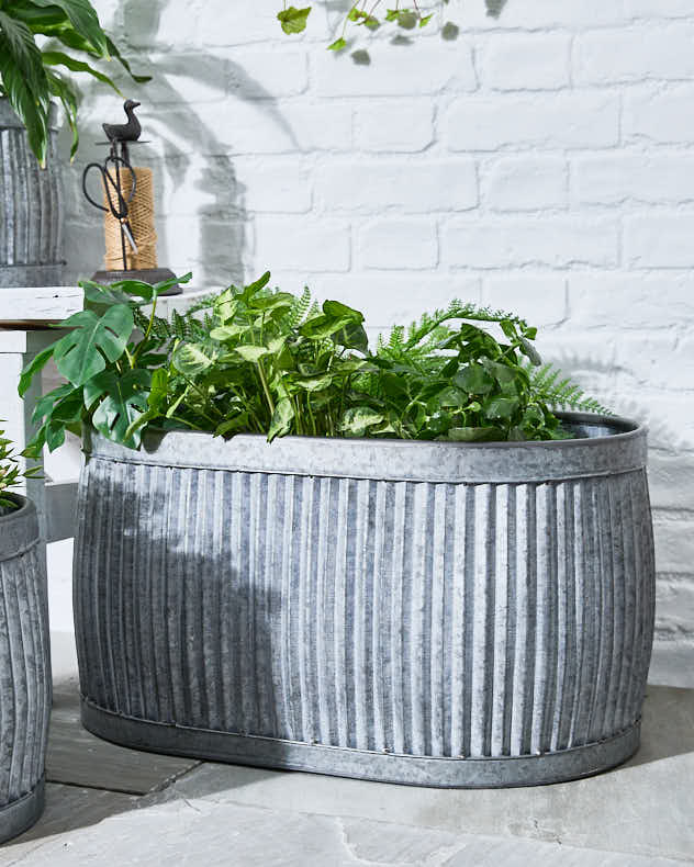 Set of 3 Ribbed Metal Tub Planters - Image 4