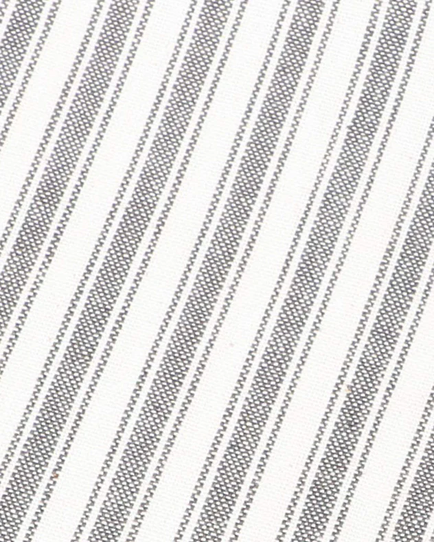 Set of 4 Grey Stripe Fabric Napkins - Image 4