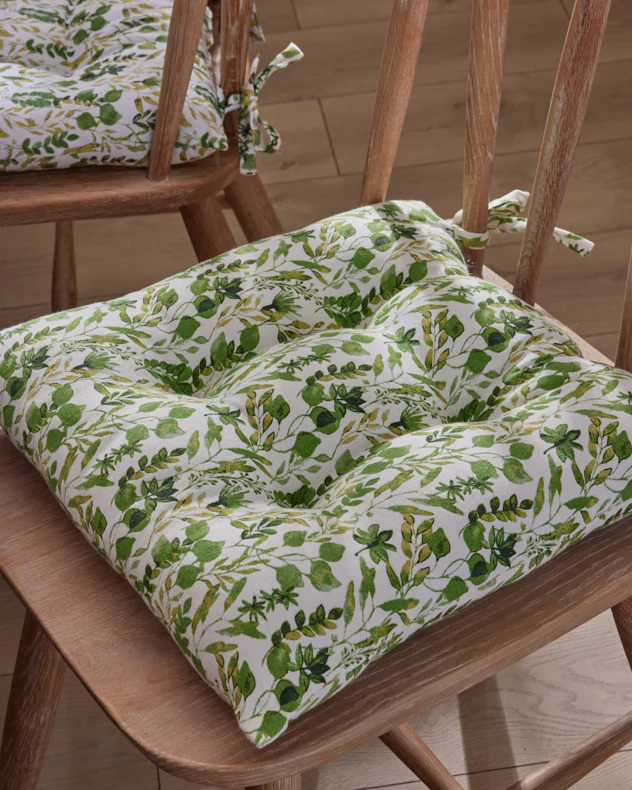 Meadowbrook Tie-On Seat Pads - Image 4