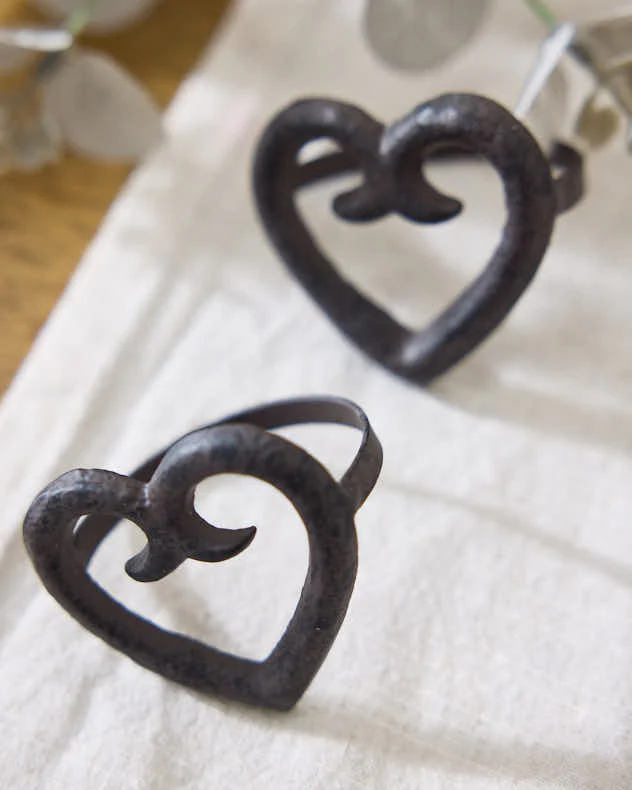 Set of 4 Heart Napkin Rings - Image 4