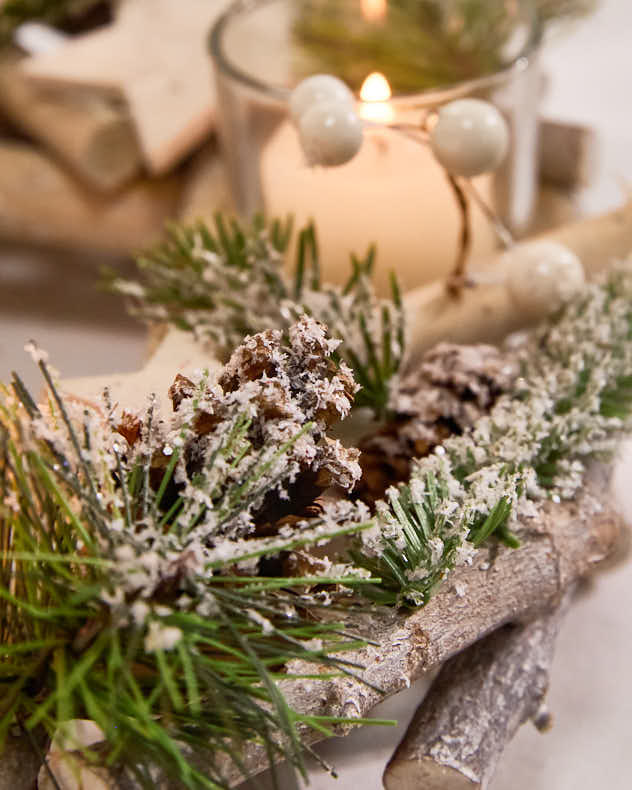 Shooting Star Christmas Candle Wreath - Image 4