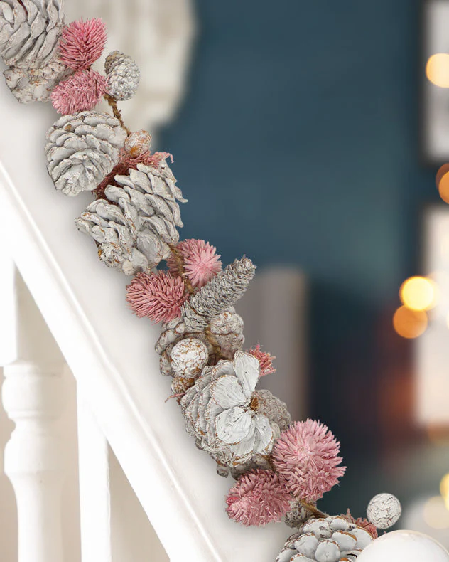 Amelia Pinecone Christmas Garland - 120cm - Image 3