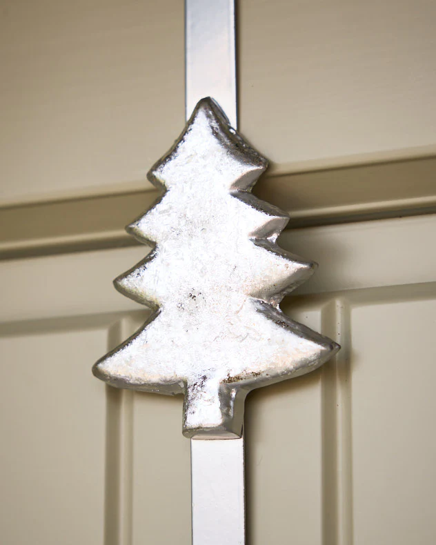 Silver Tree Wreath Hanger - Image 3