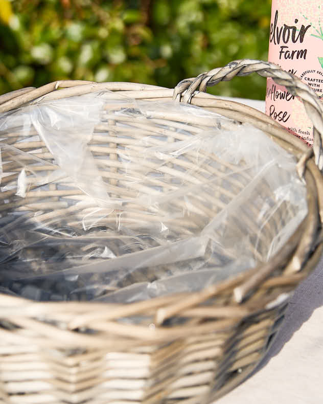 Small Round Wicker Tray Basket - Image 4