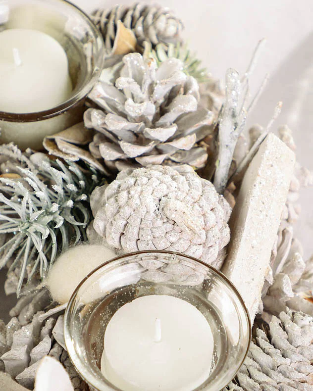 Snowy Pinecone Tealight Centrepiece - Image 3