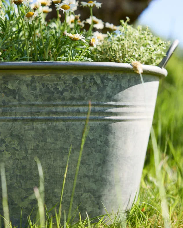 Traditional Metal Planter Tub with Handles - Image 2