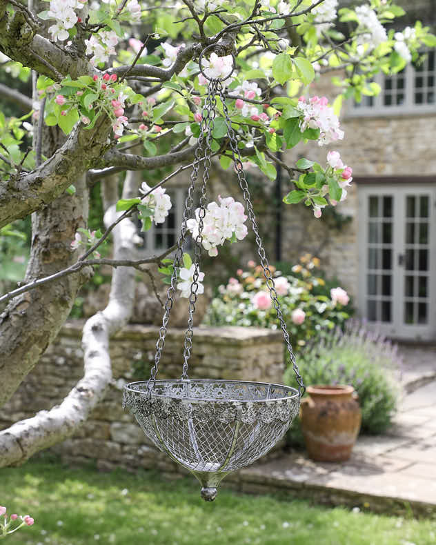 Vintage Ornate Hanging Basket - Image 3