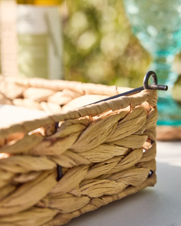 Water Hyacinth Napkin Holder - Image 2