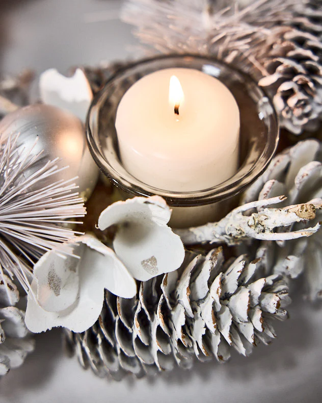 White Frosted Round Tealight Centrepiece - Image 3