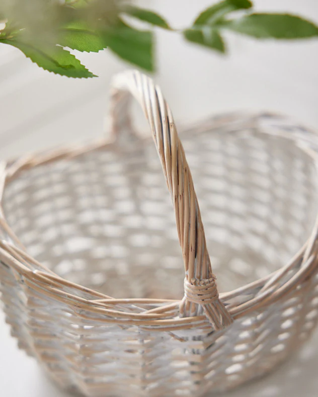 White Wicker Shopper Basket - Image 3