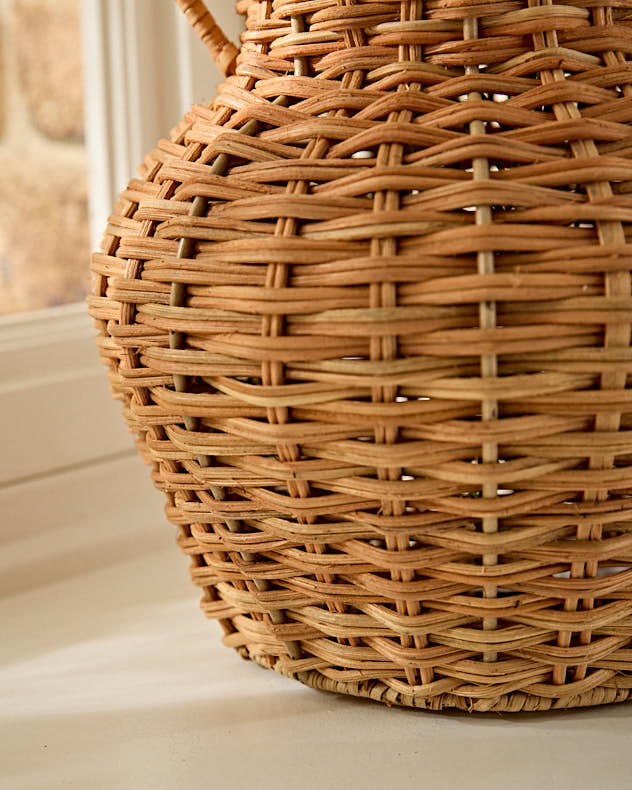 Wicker Urn Vase - Image 4