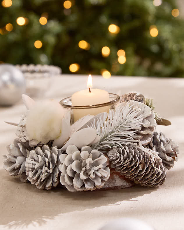 Set of 2 Wild Wonderland Tea Light Holders - Image 2