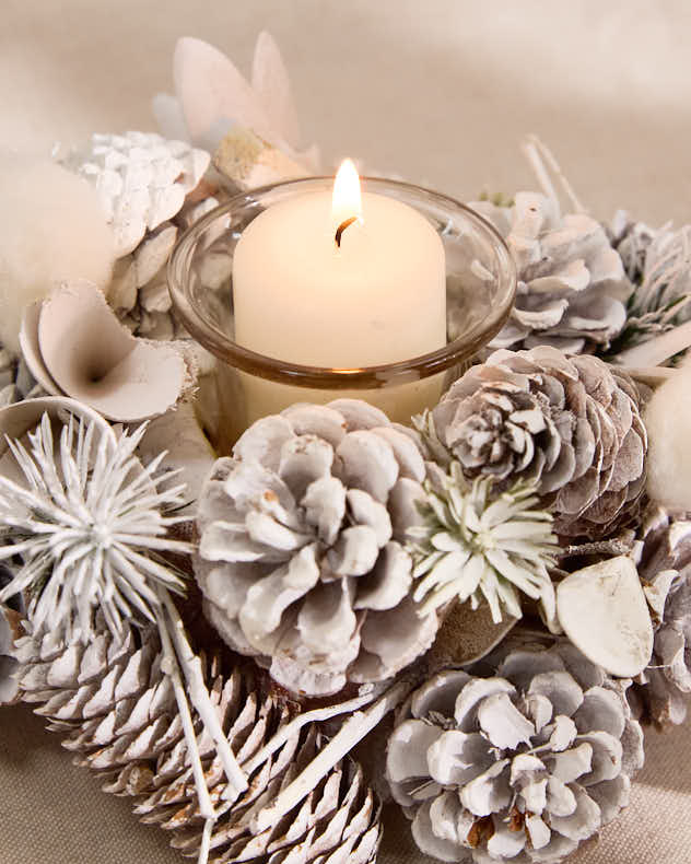 Set of 2 Wild Wonderland Tea Light Holders - Image 3