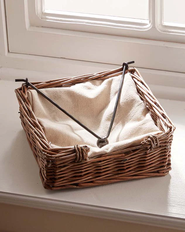 Willow Wicker Napkin Holder - Image 3