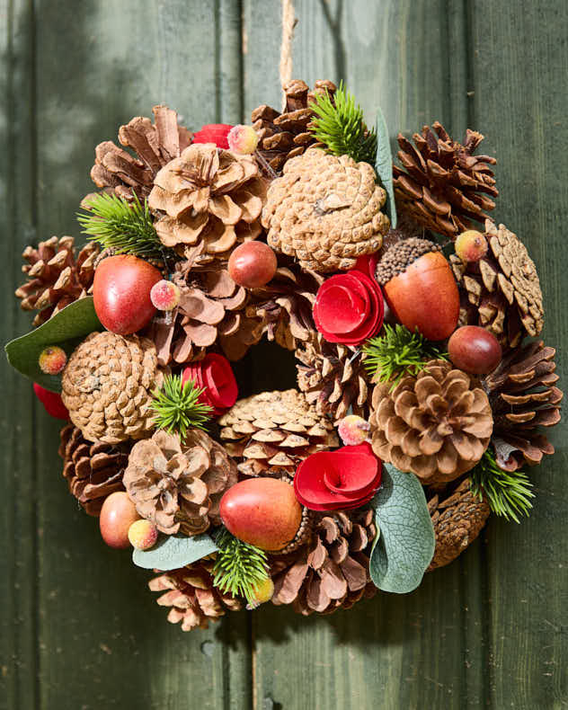 Woodland Treasures Autumn Wreath 26cm - Image 2