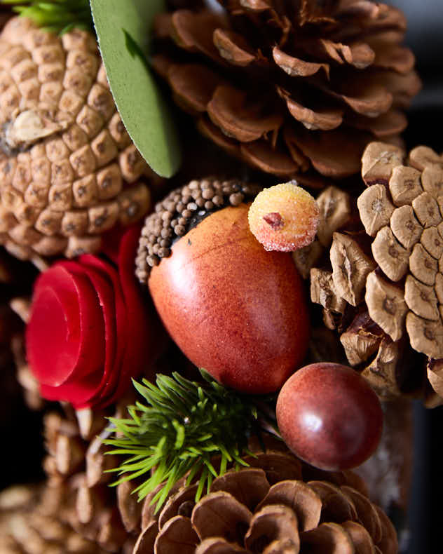 Woodland Treasures Autumn Wreath 26cm - Image 4