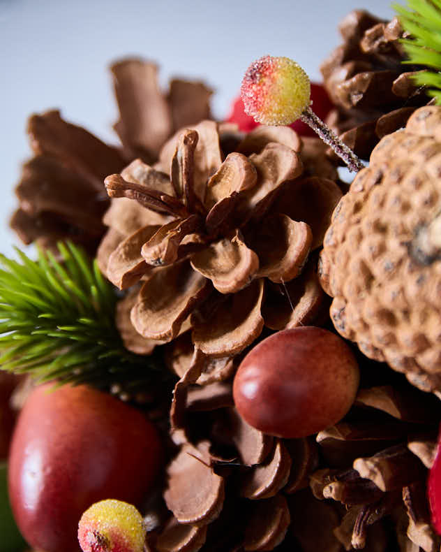 Woodland Treasures Autumn Wreath 26cm - Image 5