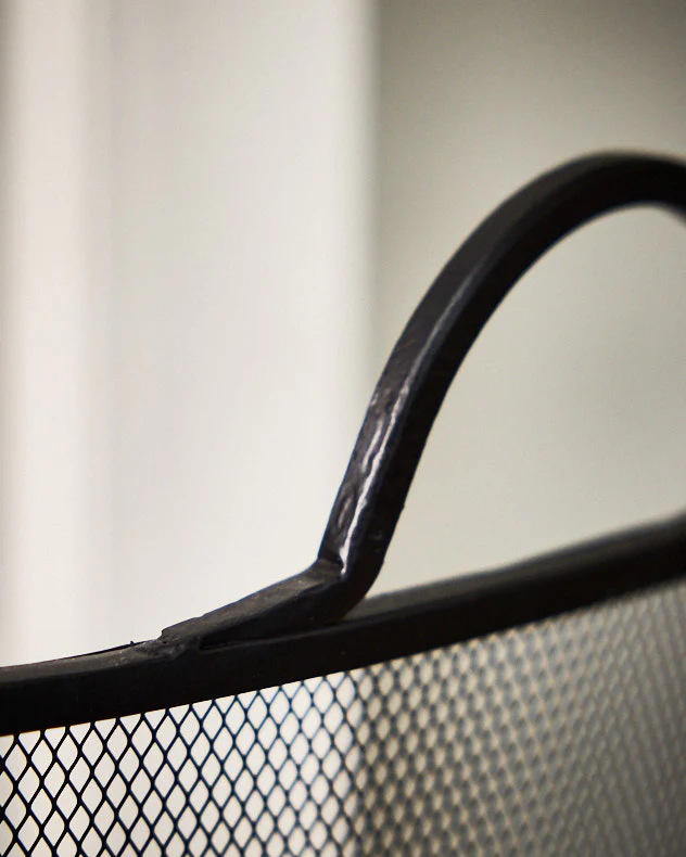 Woodland Curved Black Fire Screen - Image 4
