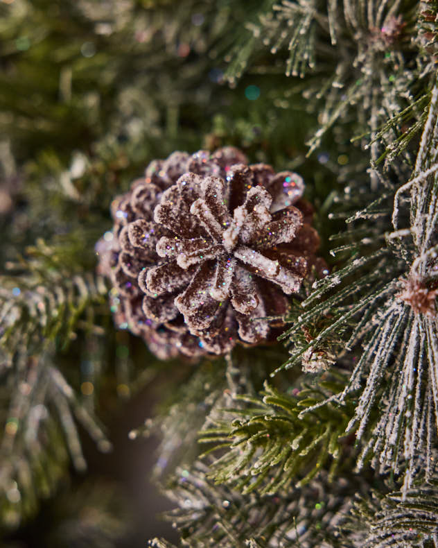 XL Sparkling Pine Wreath - 76cm - Image 3